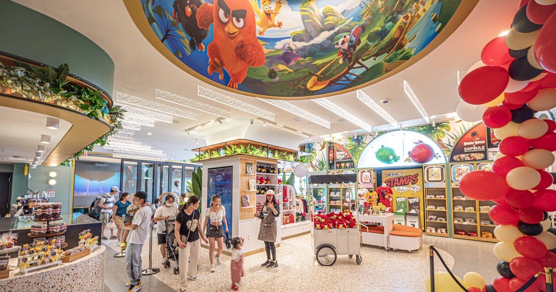First ever Angry Birds Café Launching in New York: iSwii by Angry Birds Café
